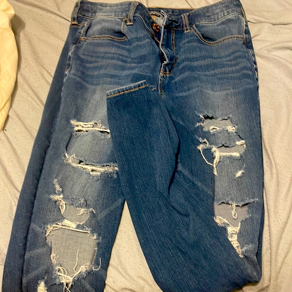 Ripped AE Jeans